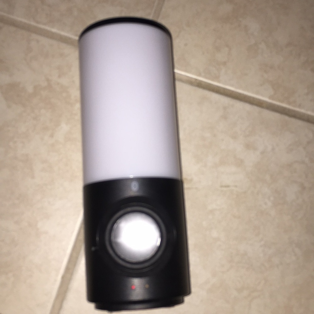 Bluetooth Speacker - image 1